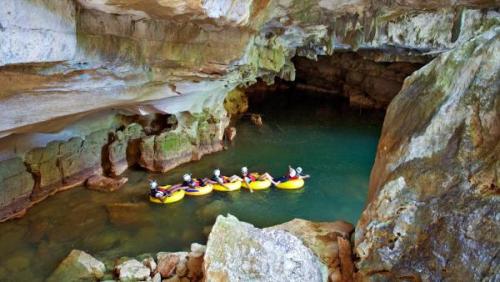 Cave Tubing (Belize) | Neptun Dive Center