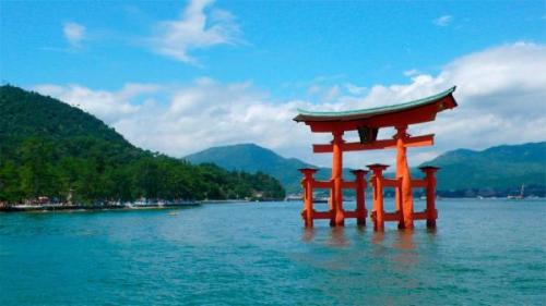 Miyajima torii kapu, Japán | Neptun Dive Center