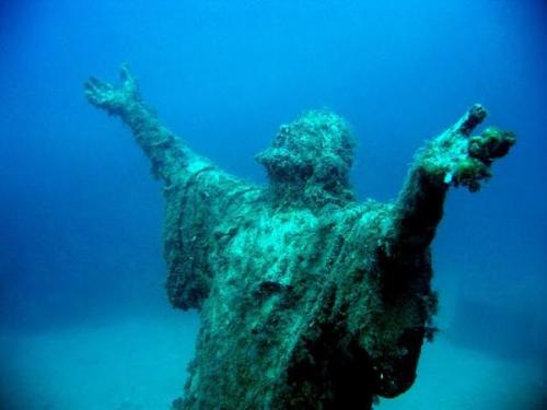 Jézus szobor Málta| Neptun Dive Center 